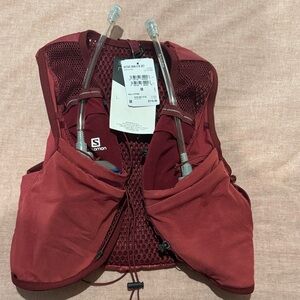 Salomon Active Skin 8 Women’s Hydration Vest!